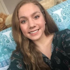 Meet your Posher, Claire